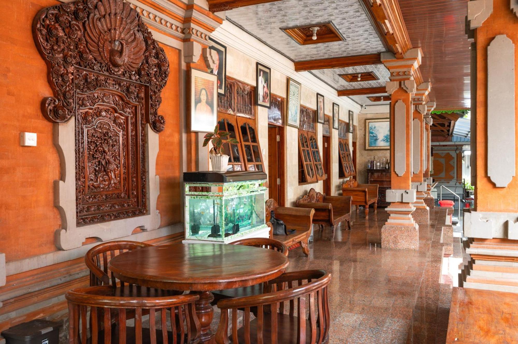 Ceria Guesthouse Seminyak Mitra Reddoorz Zewnętrze zdjęcie
