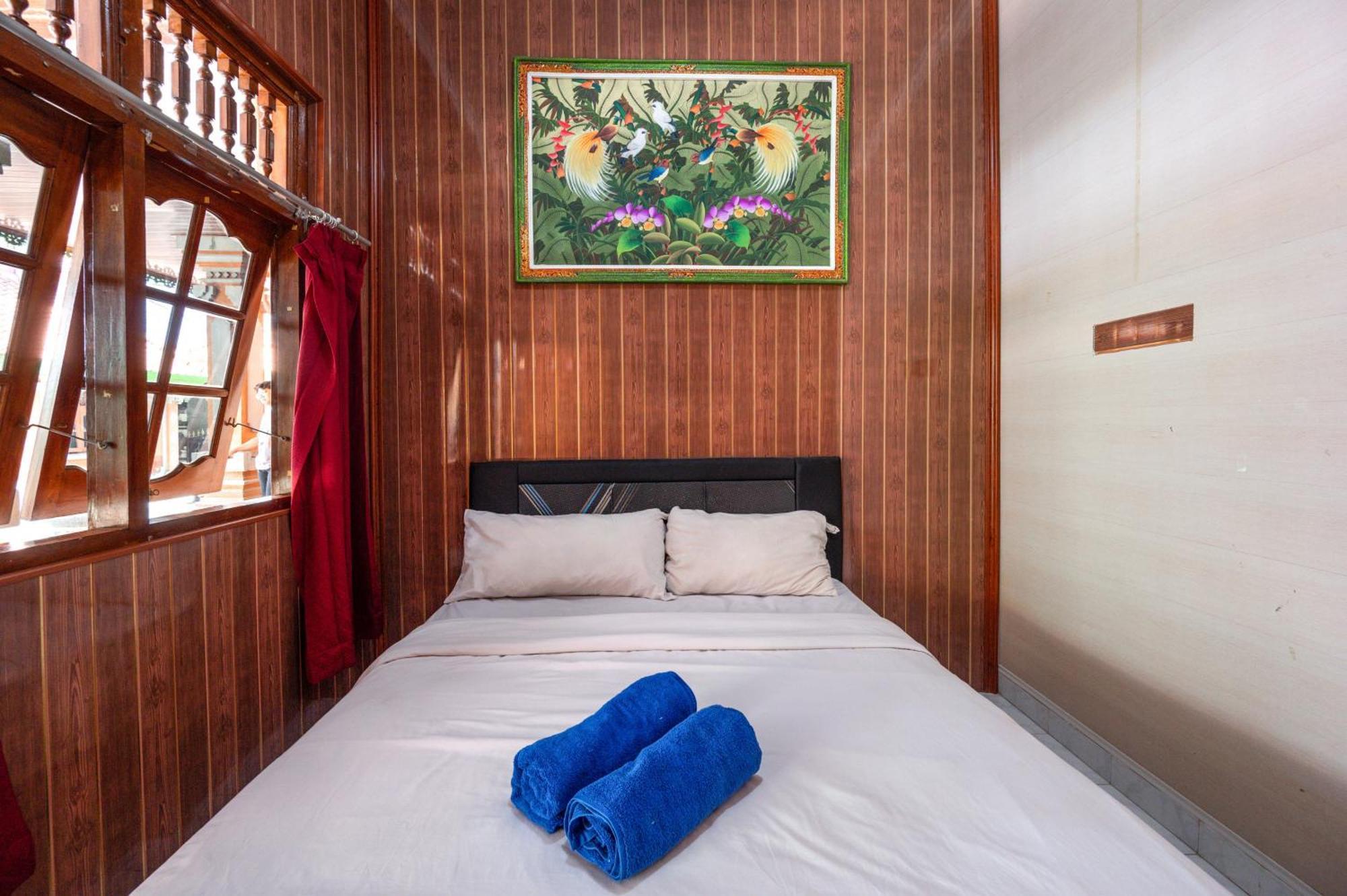 Ceria Guesthouse Seminyak Mitra Reddoorz Zewnętrze zdjęcie