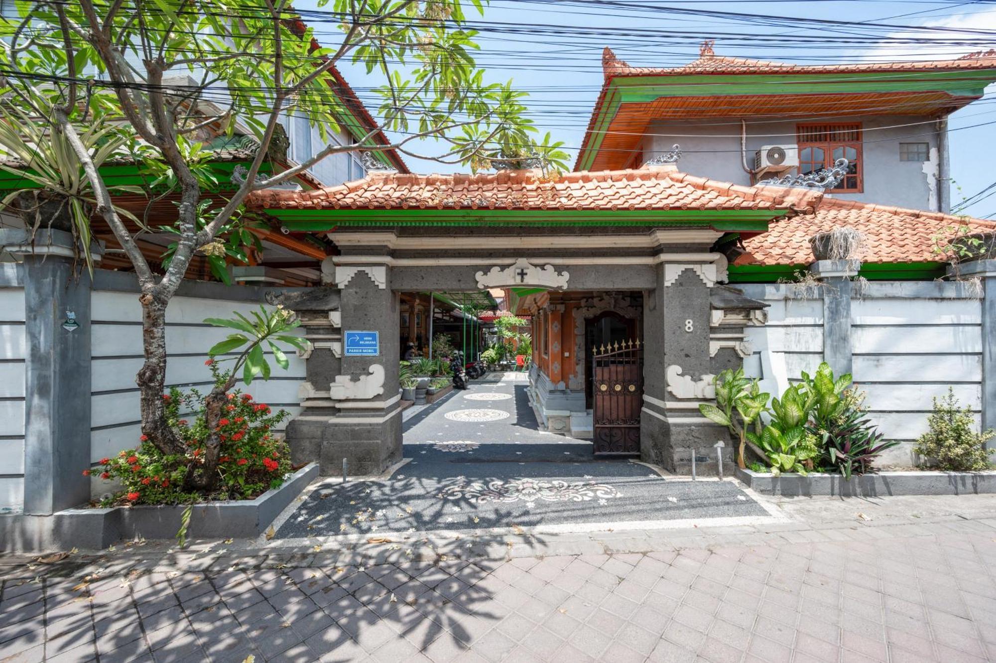 Ceria Guesthouse Seminyak Mitra Reddoorz Zewnętrze zdjęcie