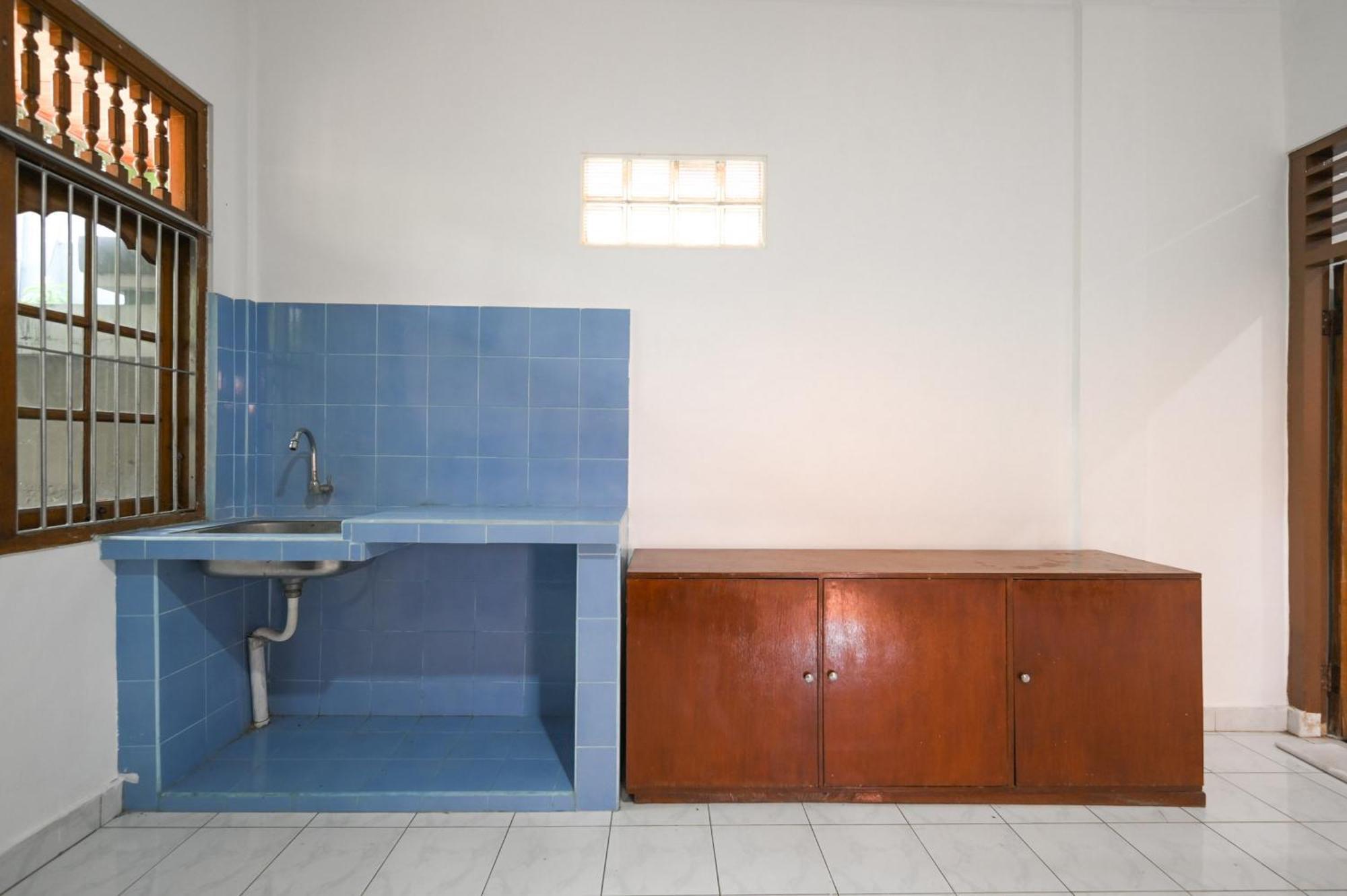 Ceria Guesthouse Seminyak Mitra Reddoorz Zewnętrze zdjęcie
