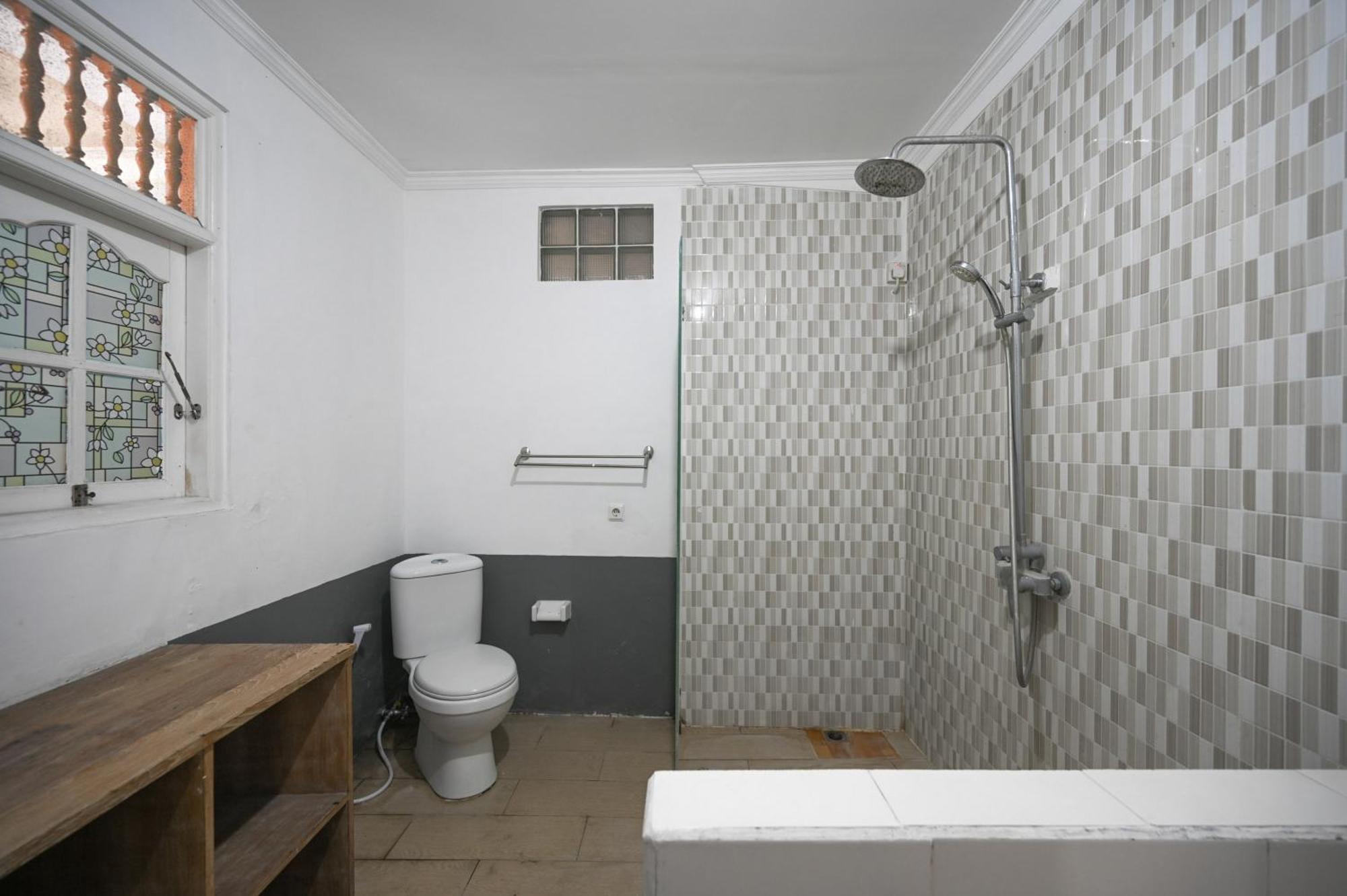 Ceria Guesthouse Seminyak Mitra Reddoorz Zewnętrze zdjęcie