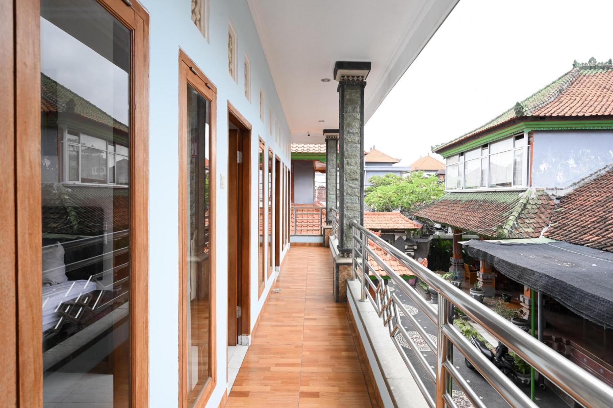 Ceria Guesthouse Seminyak Mitra Reddoorz Zewnętrze zdjęcie