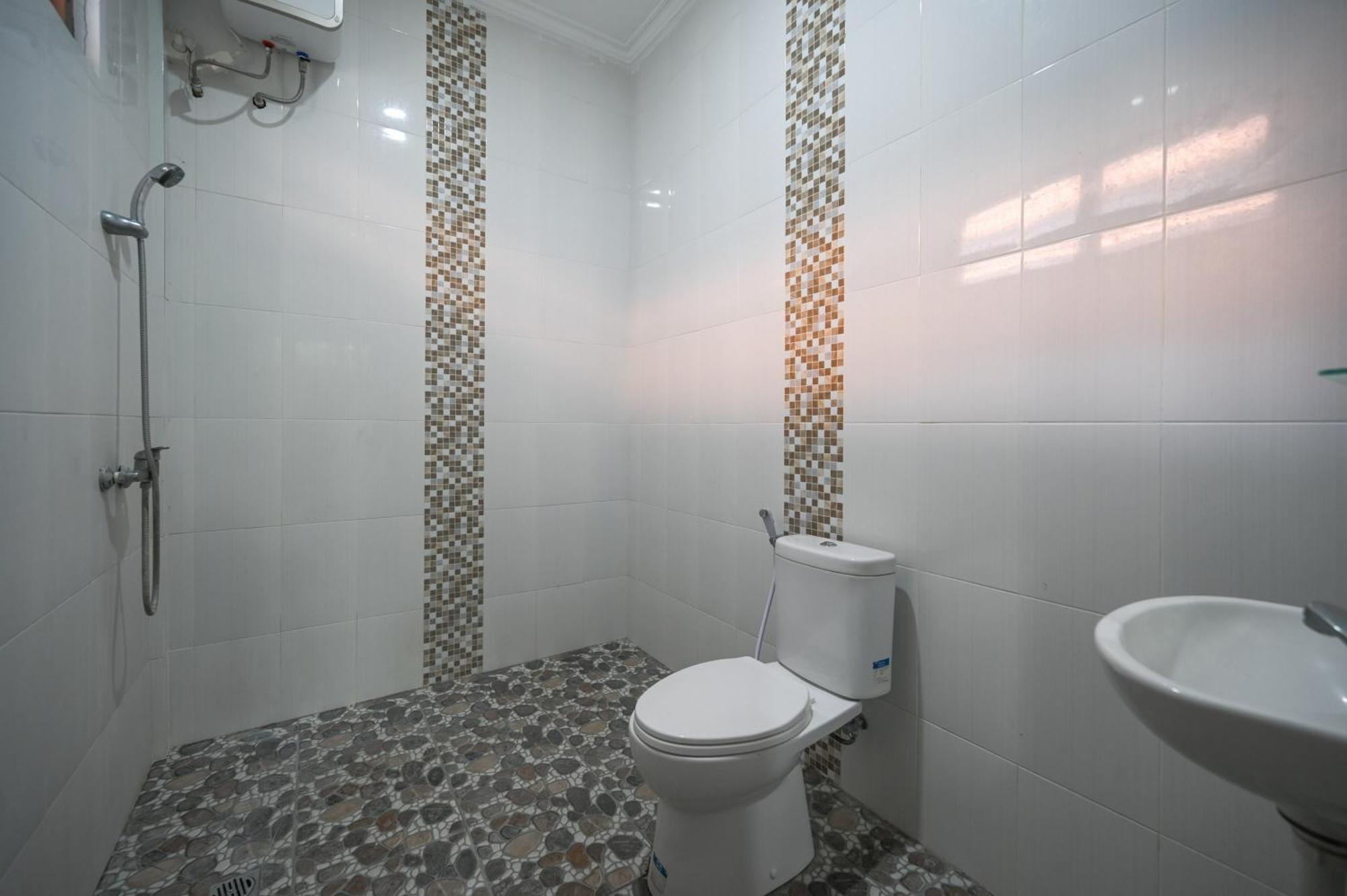 Ceria Guesthouse Seminyak Mitra Reddoorz Zewnętrze zdjęcie